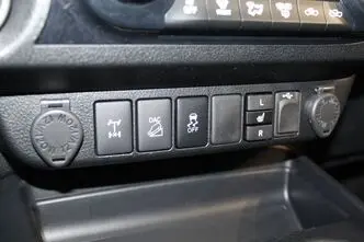 Toyota Hilux, 2.4, 110 kW, diisel, automaat, nelikvedu