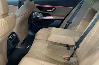 Mercedes-Benz E 220, 2.0, 145 kW, hybrid, automatic, four-wheel drive