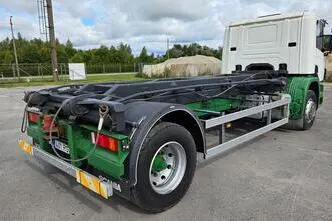 Scania P94 4X2 220, 9.0, 162 kW, дизель, задний привод
