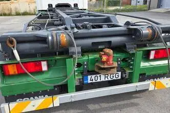 Scania P94 4X2 220, 9.0, 162 kW, дизель, задний привод