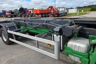 Scania P94 4X2 220, 9.0, 162 kW, дизель, задний привод