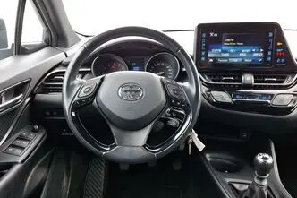 Toyota C-HR, 1.2, 85 kW, bensiin, manuaal, esivedu