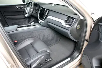 Volvo XC60, 2.0, 335 kW, pistikhübriid, automaat, nelikvedu
