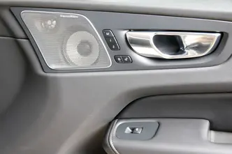 Volvo XC60, 2.0, 335 kW, pistikhübriid, automaat, nelikvedu