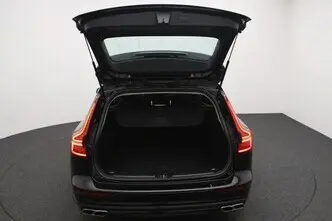 Volvo V60, 2.0, 120 kW, hybrid, automatic, front-wheel drive
