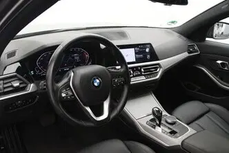 BMW 320, 2.0, 135 kW, petrol, automatic, rear-wheel drive
