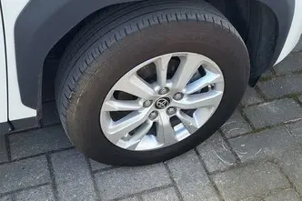 Toyota Yaris Cross, 1.5, 68 kW, hübriid, automaat, esivedu