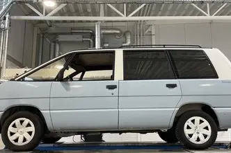Renault Espace, 2.2, 79 kW, petrol, manual, front-wheel drive