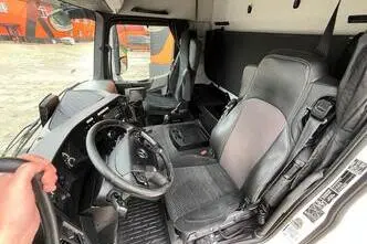 Mercedes-Benz Antos 2545 6x2*4, 330 kW, diesel, automatic