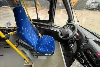 Iveco First 4x2, 132 kW, diesel, automatic