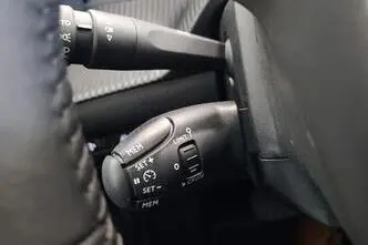 Peugeot 2008, elekter, automaat, esivedu