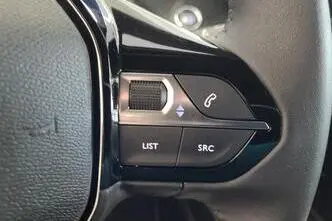 Peugeot 2008, elekter, automaat, esivedu