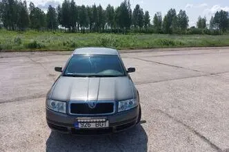 Škoda Superb, 2.0, 85 kW, bensiin, manuaal, esivedu