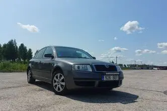 Škoda Superb, 2.0, 85 kW, bensiin, manuaal, esivedu