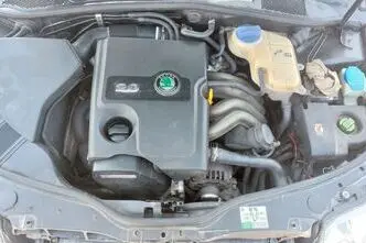 Škoda Superb, 2.0, 85 kW, bensiin, manuaal, esivedu