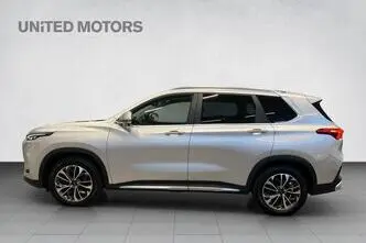 Maxus Euniq 6, 65 kW, electric, automatic, front-wheel drive