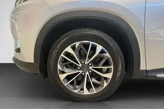 Maxus Euniq 6, 65 kW, electric, automatic, front-wheel drive