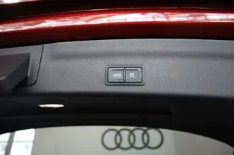 Audi A6, 3.0, 210 kW, hybrid, automatic, four-wheel drive