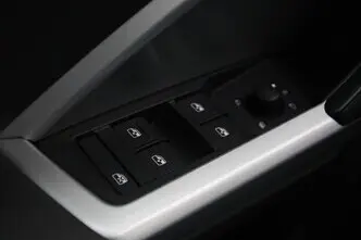 Audi Q3, 2.0, 110 kW, diisel, automaat, esivedu