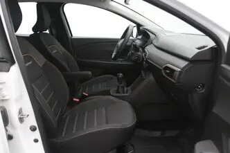 Dacia Sandero, 1.0, 67 kW, бензин, механическая, передний привод