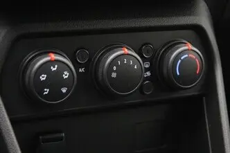 Dacia Sandero, 1.0, 67 kW, бензин, механическая, передний привод