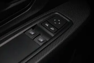 Dacia Sandero, 1.0, 67 kW, бензин, механическая, передний привод