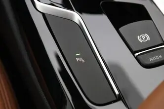 BMW 520, 2.0, 140 kW, hybrid, automatic, rear-wheel drive