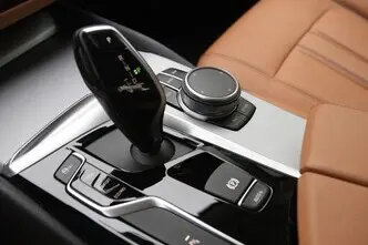 BMW 520, 2.0, 140 kW, hybrid, automatic, rear-wheel drive
