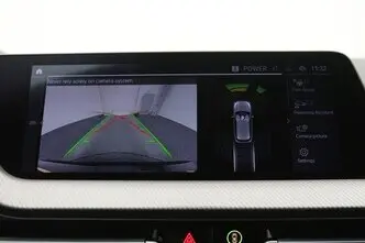 BMW 118, 1.5, 103 kW, bensiin, automaat, esivedu