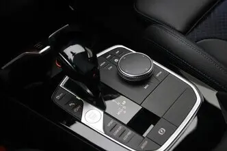 BMW 118, 1.5, 103 kW, bensiin, automaat, esivedu