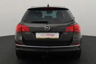 Opel Astra, 1.6, 100 kW, дизель, механическая, передний привод