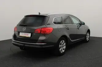 Opel Astra, 1.6, 100 kW, дизель, механическая, передний привод