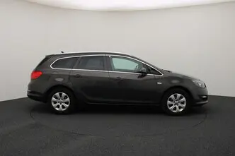 Opel Astra, 1.6, 100 kW, дизель, механическая, передний привод