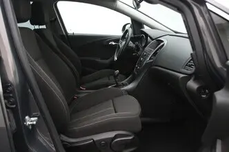 Opel Astra, 1.6, 100 kW, дизель, механическая, передний привод