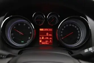 Opel Astra, 1.6, 100 kW, дизель, механическая, передний привод