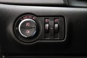 Opel Astra, 1.6, 100 kW, дизель, механическая, передний привод