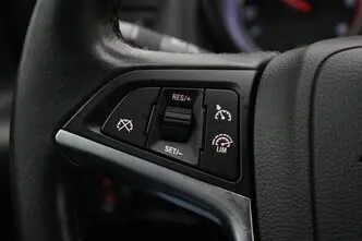 Opel Astra, 1.6, 100 kW, дизель, механическая, передний привод