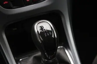 Opel Astra, 1.6, 100 kW, дизель, механическая, передний привод