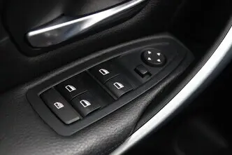 BMW 320, 2.0, 120 kW, diisel, automaat, tagavedu