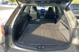 Toyota Corolla, 1.8, 121 kW, pistikhübriid, automaat, esivedu