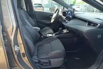 Toyota Corolla, 1.8, 121 kW, pistikhübriid, automaat, esivedu