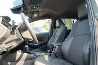 Toyota Corolla, 1.8, 121 kW, pistikhübriid, automaat, esivedu