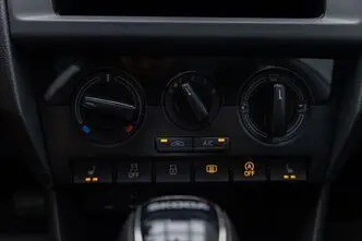 Škoda Rapid, 1.0, 70 kW, bensiin, automaat, esivedu