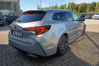 Toyota Corolla, 1.8, 121 kW, pistikhübriid, automaat, esivedu