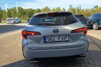 Toyota Corolla, 1.8, 121 kW, pistikhübriid, automaat, esivedu