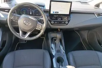 Toyota Corolla, 1.8, 121 kW, pistikhübriid, automaat, esivedu