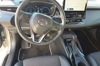 Toyota Corolla, 1.8, 121 kW, pistikhübriid, automaat, esivedu