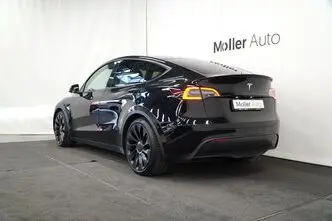 Tesla Model Y, 155 kW, elekter, automaat, nelikvedu