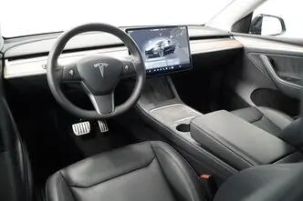 Tesla Model Y, 155 kW, elekter, automaat, nelikvedu