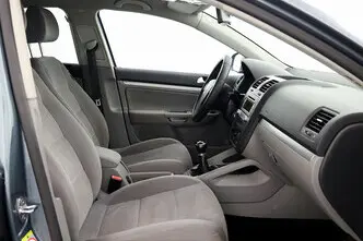 Volkswagen Jetta, 2.0, 103 kW, diesel, manual, front-wheel drive